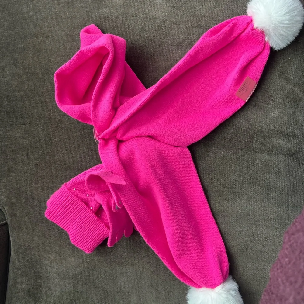 Juicy Couture Kids set, incluye hat scarf and glove color pink
